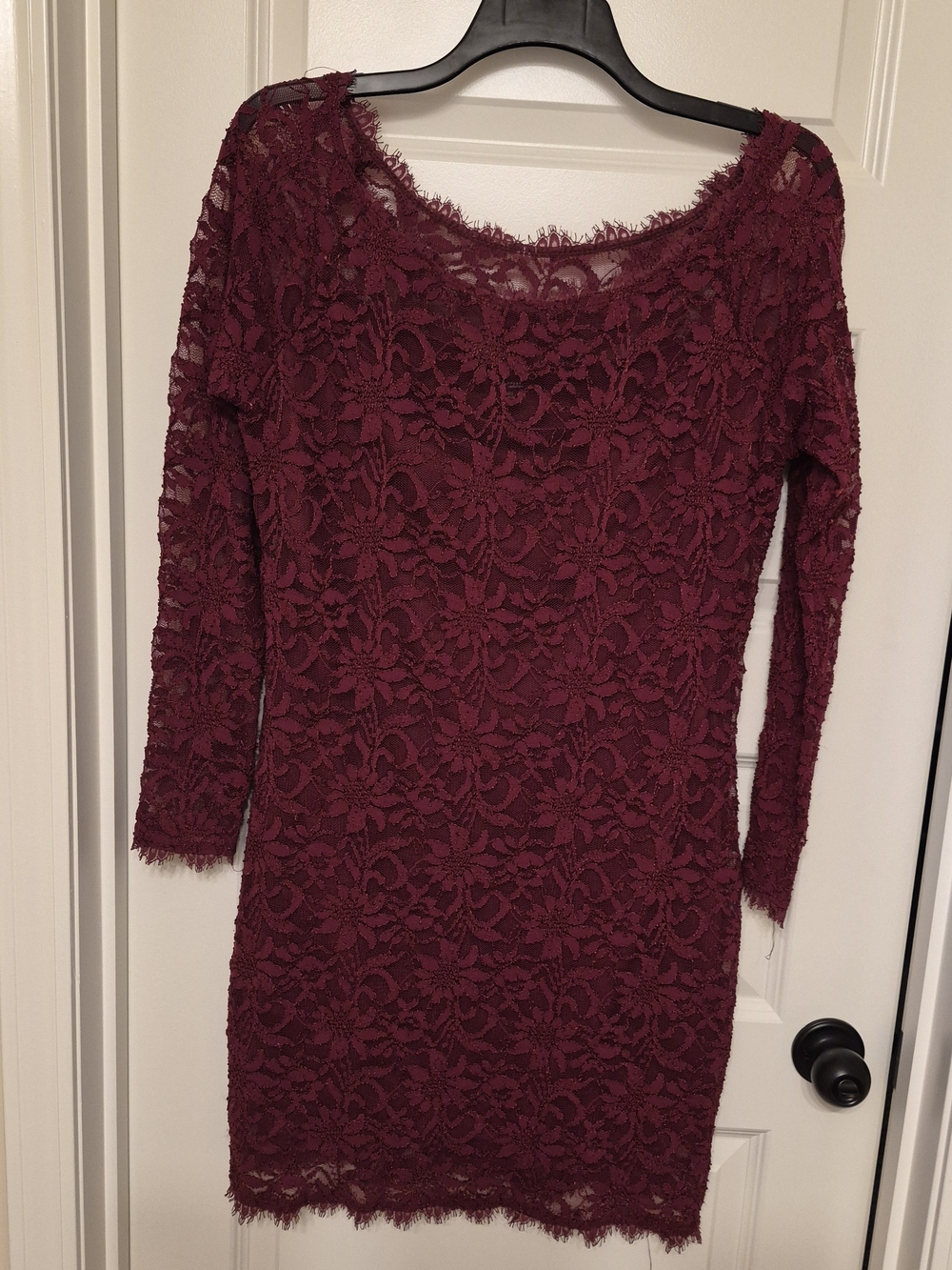 Wendye Chaitin Burgundy Lace Long-Sleeve Bodycon Dress